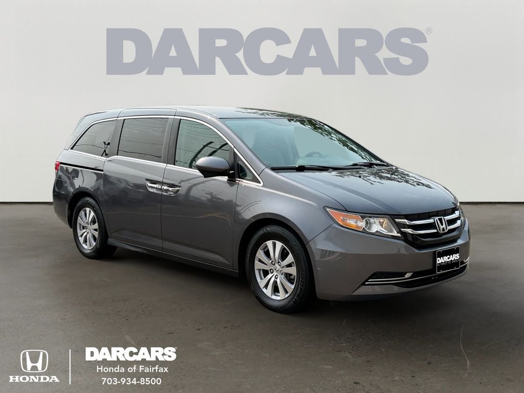 2016 Honda Odyssey SE in Gray — front three-quarter view