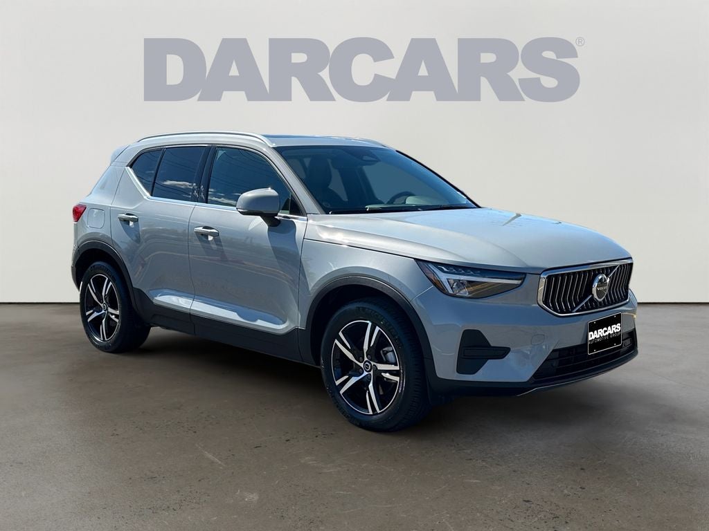 2025 Volvo XC40 B5 Core Volvo Certified in Vapour Gray Metallic — front three-quarter view