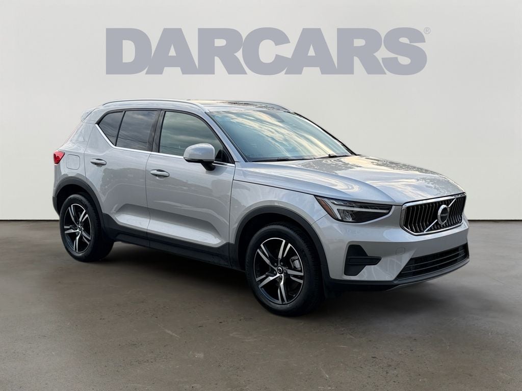 2025 Volvo XC40 B5 Core in Silver Dawn Metallic — front three-quarter view